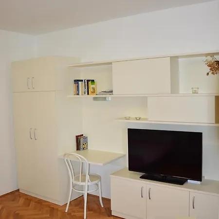 アパート In With Sea View, Terrace, Air Conditioning, Wi-fi プレコ