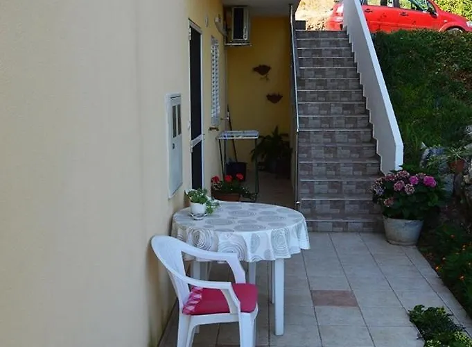 Apartment In With Sea View, Terrace, Air Conditioning, Wi-fi Preko