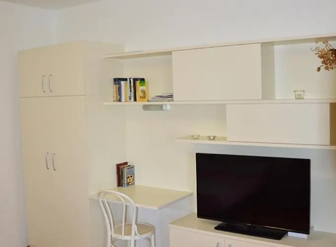 アパート In With Sea View, Terrace, Air Conditioning, Wi-fi プレコ